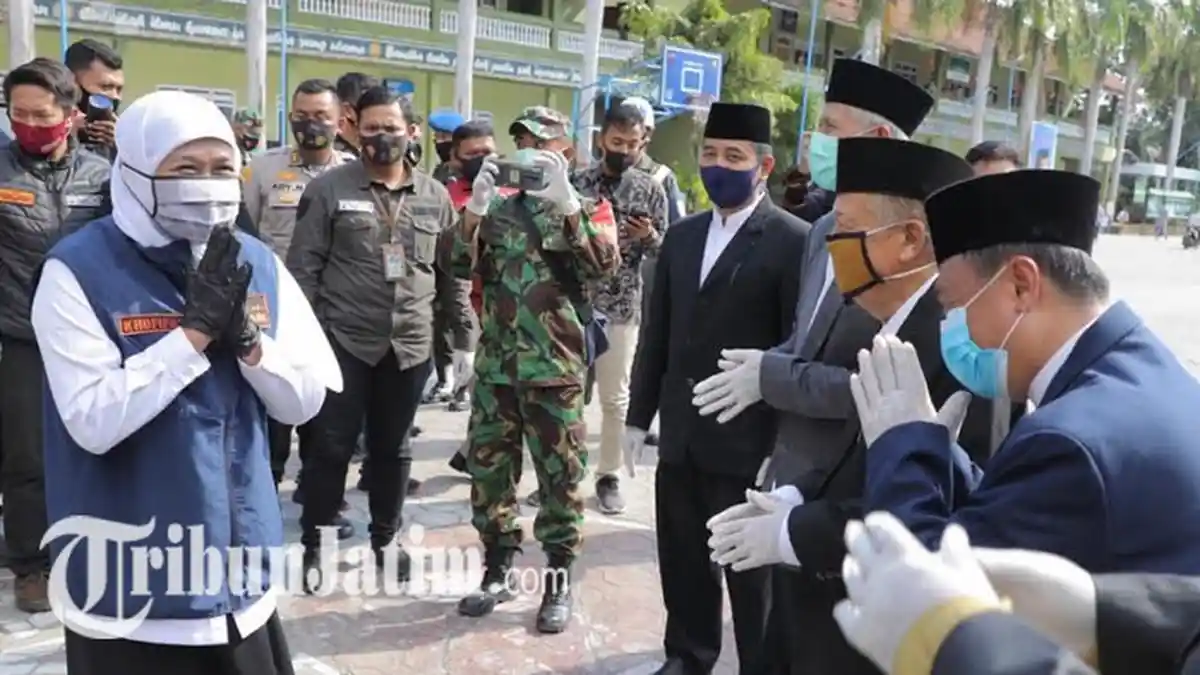 41 Santri Gontor Negatif Covid-19 Dikembalikan ke Pondok Kampus 2