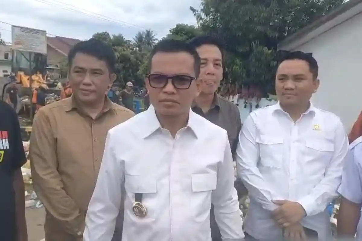 Polman Darurat Sampah, Bupati H Assul Upayakan TPST Amola Kembali Dibuka