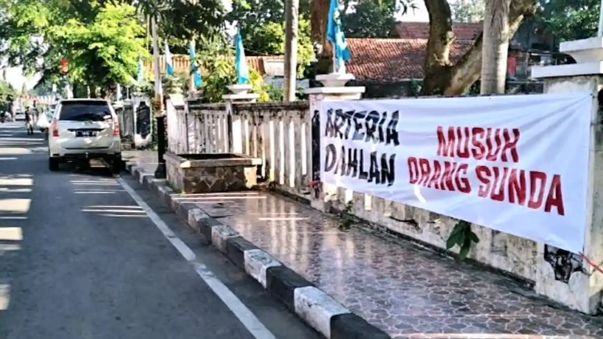 KEMARAHAN pada Arteria Dahlan Belum Mereda, Warga Purwakarta Mengumpatnya Ruang Publik