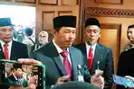 Pj-Gubernur-Jateng-Nana-Sudjana-saat-ditemui-Tribunjatengcom-di-Gedung-Gradhika-Bhakti.jpg