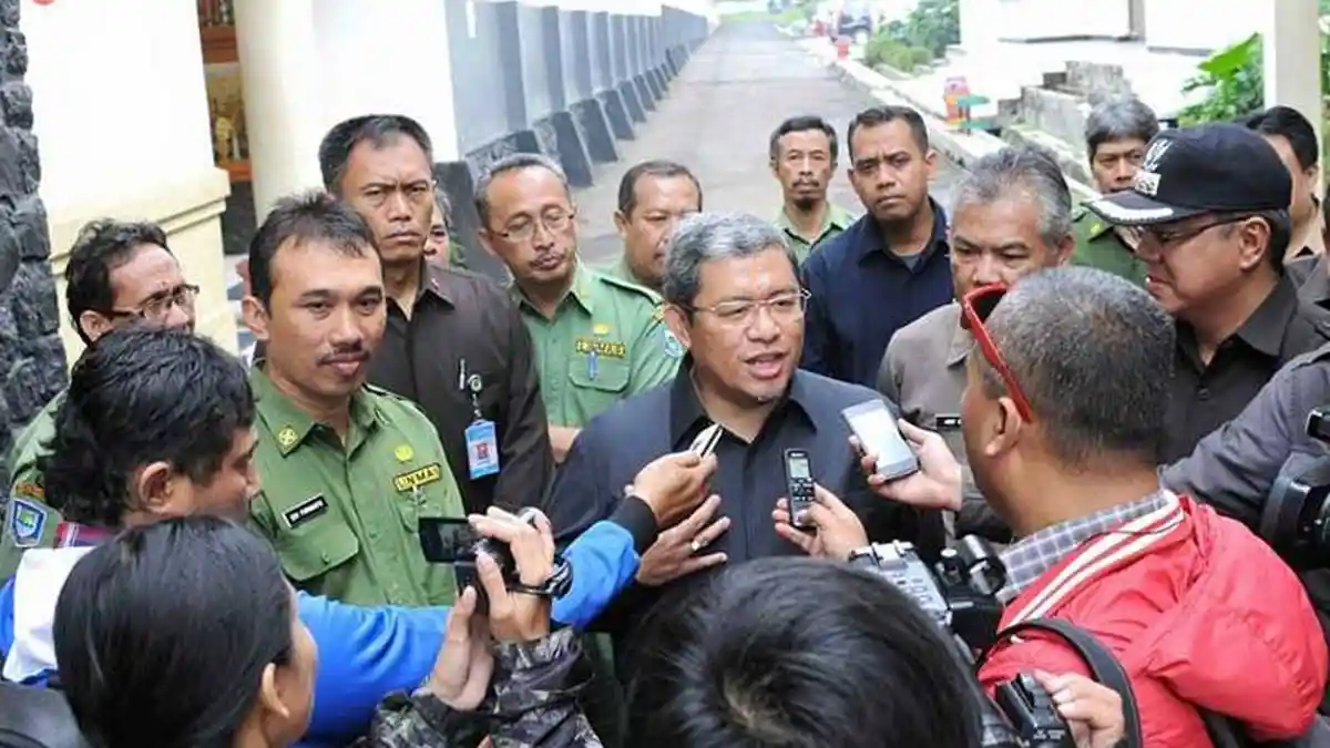 Gubernur Jabar Pantau Ujian Nasional SD
