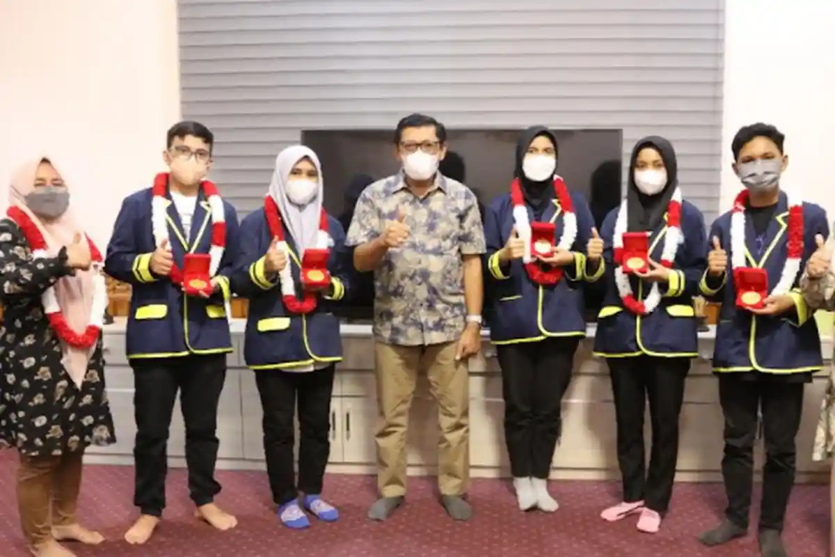 Jamu Siswa Peraih Medali Emas, Kadisdik: Ini Bukti Anak Aceh Bisa