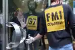 Aktivis Lingkungan Blokir Pintu Kantor IMF Paris