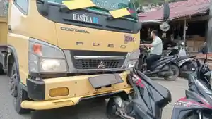 Truk-Tabrak-Dua-Sepmor-di-Jeunieb-Bireuen.jpg