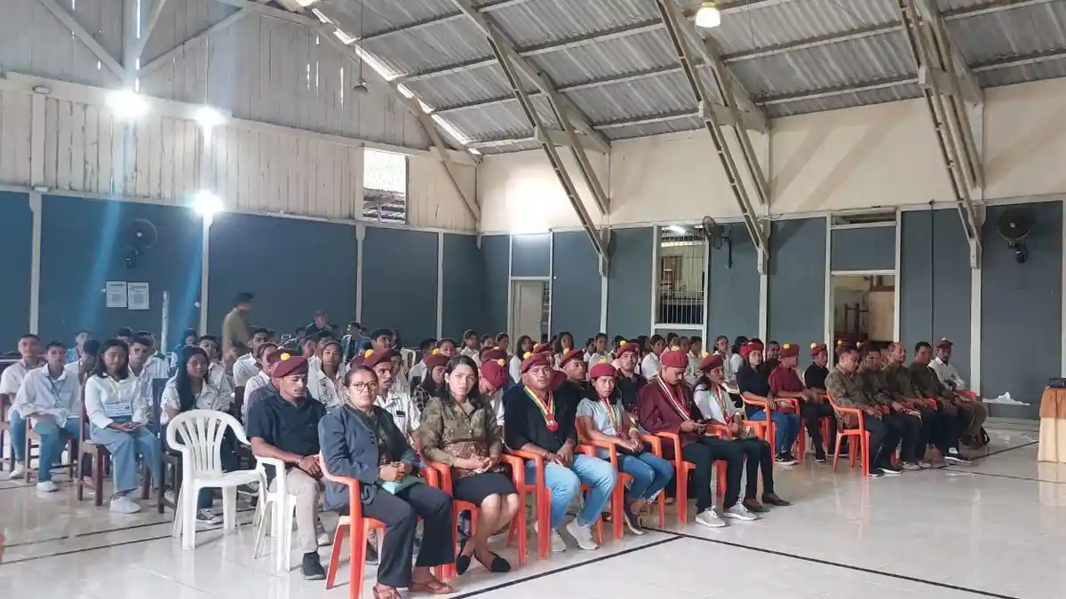 Pengurus Baru OSIS SMAK Frateran Ndao Jalani LKTD