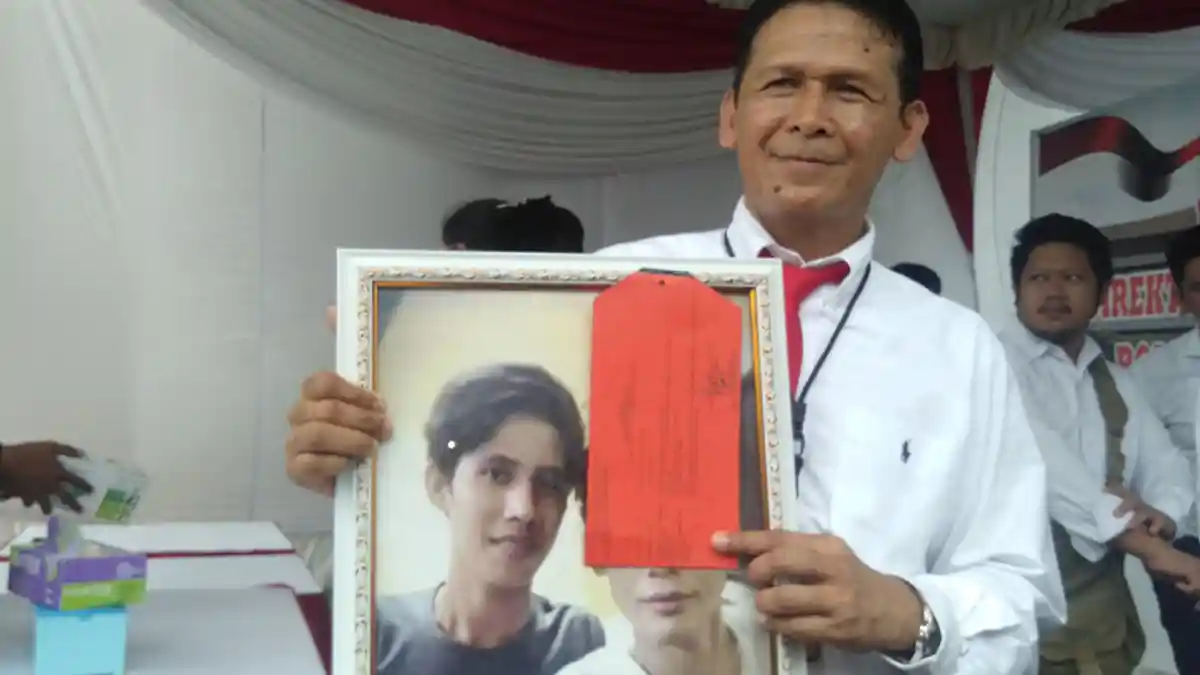 Bandar Narkoba Tega Lari Tinggalkan Istrinya yang Tertangkap Polisi