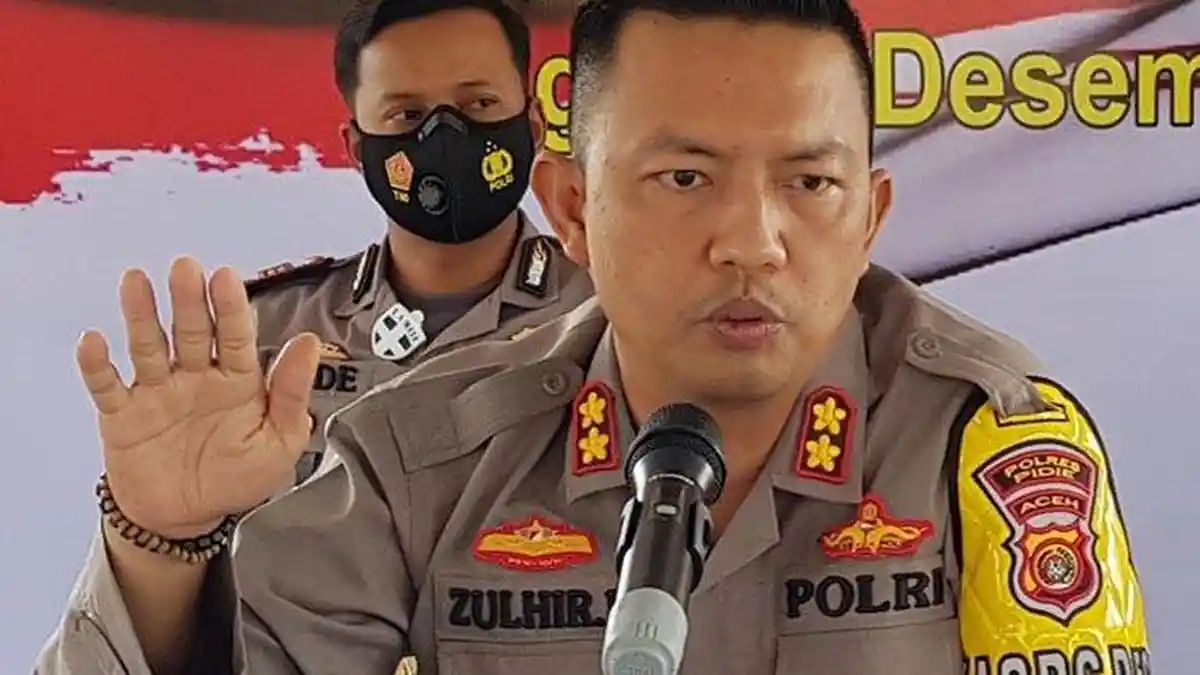 Dua Pria Transaksi Sabu di Depan Masjid