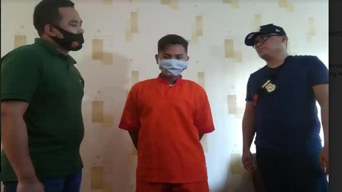 Polisi Amankan Karim Teman Edo YouTuber Prank Daging Kurban Isi Sampah
