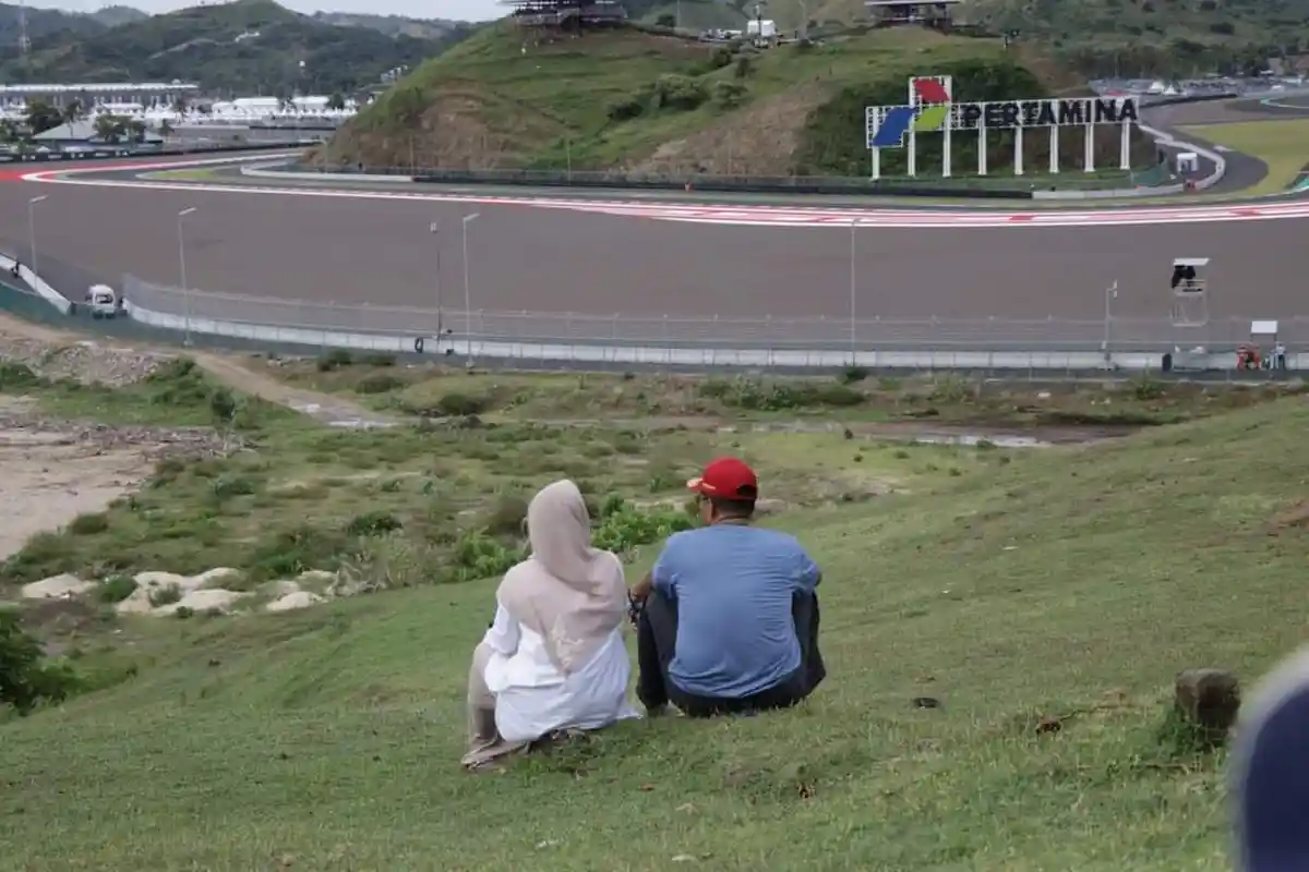 Gubernur NTB Perbolehkan Masyarakat Nonton MotoGP dari Bukit Seger, Ada Kotak Amal Bayar Seikhlasnya