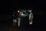 Polisi-saat-melakukan-olah-TKP-pasca-peristiwa-tabrak-lari-di-Desa-Kaliasem-56.jpg