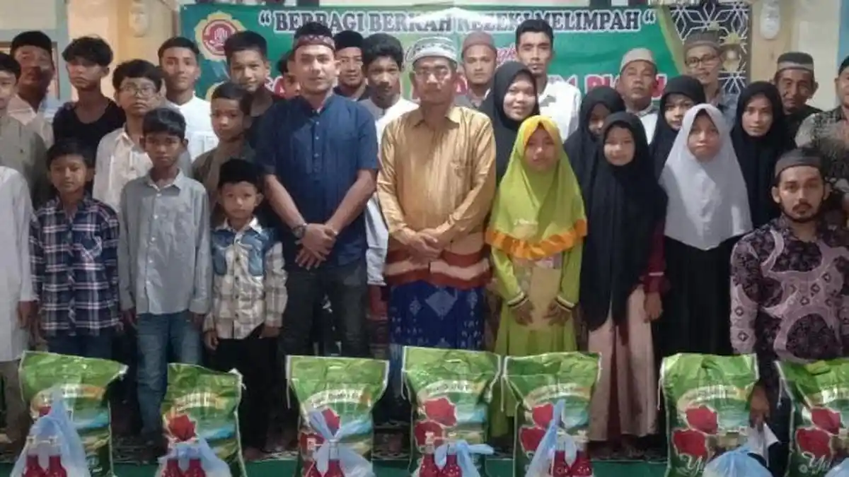 Karang Taruna Lada Sicupak Santuni 34 Anak Yatim dan Disabilitas