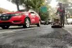 Penambalan Jalan Rusak di Kota Bandung