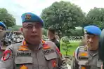 Kabid-Propam-Polda-Sumut-Kombes-Bambang-Tertianto-saat-diwawancarai.jpg
