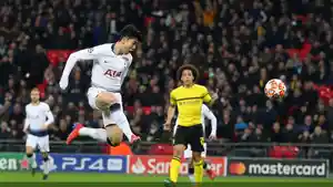 winger-tottenham-hotspur-son-heung-min-mencetak-gol-ke-gawang-borussia-dortmund.jpg