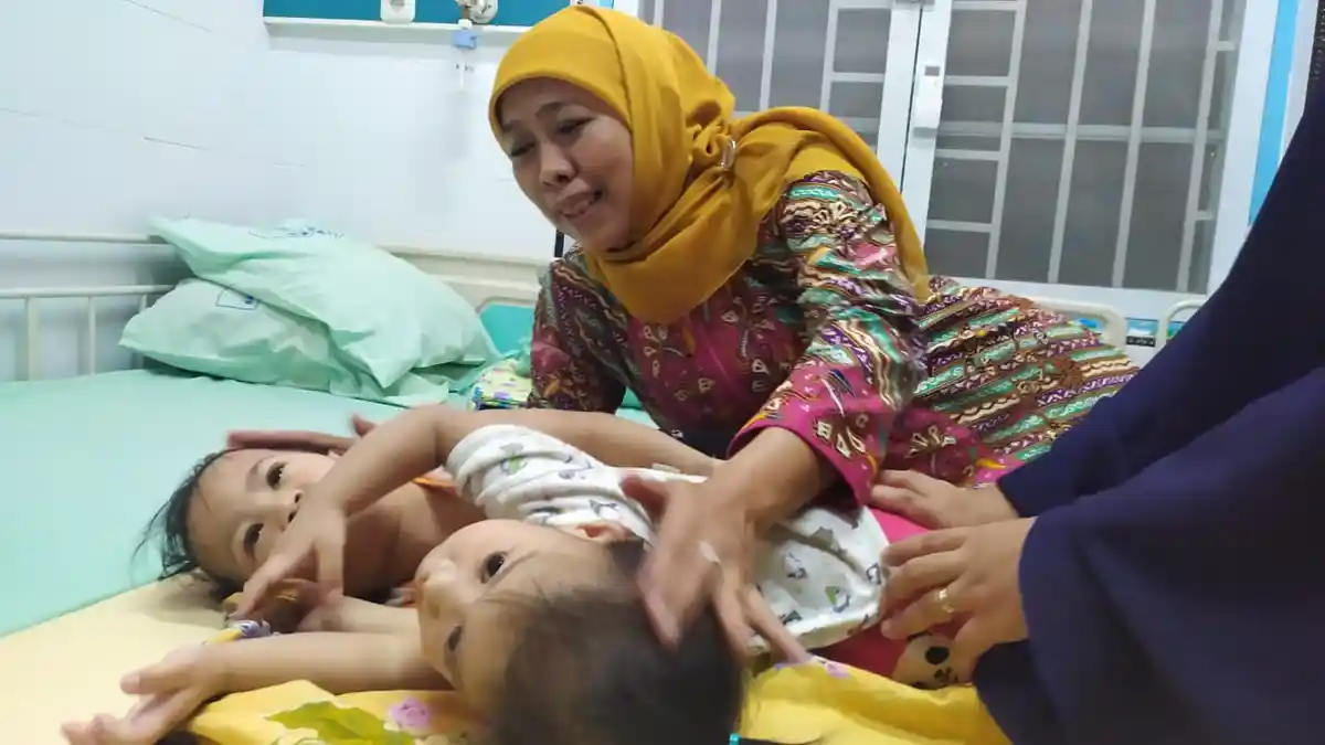 Gubernur Khofifah Canangkan Bayi di Jatim Gunakan Popok Kain