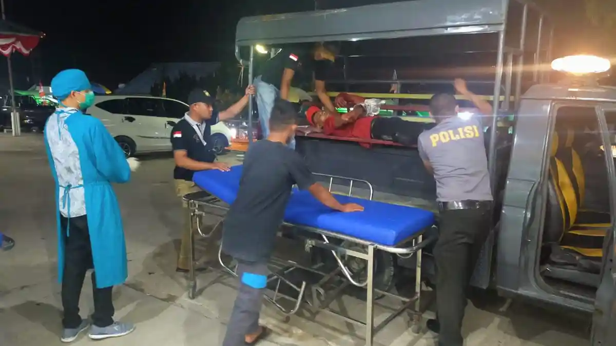 BREAKING NEWS - Diduga Pengaruh Miras, Jam'an Dilarikan ke Rumah Sakit Setelah Terlibat Perkelahian