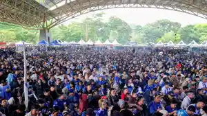 nobar-pertandingan-Persib-vs-Persijap-Jepara-di-Dome-Bale-Rame-Soreang.jpg