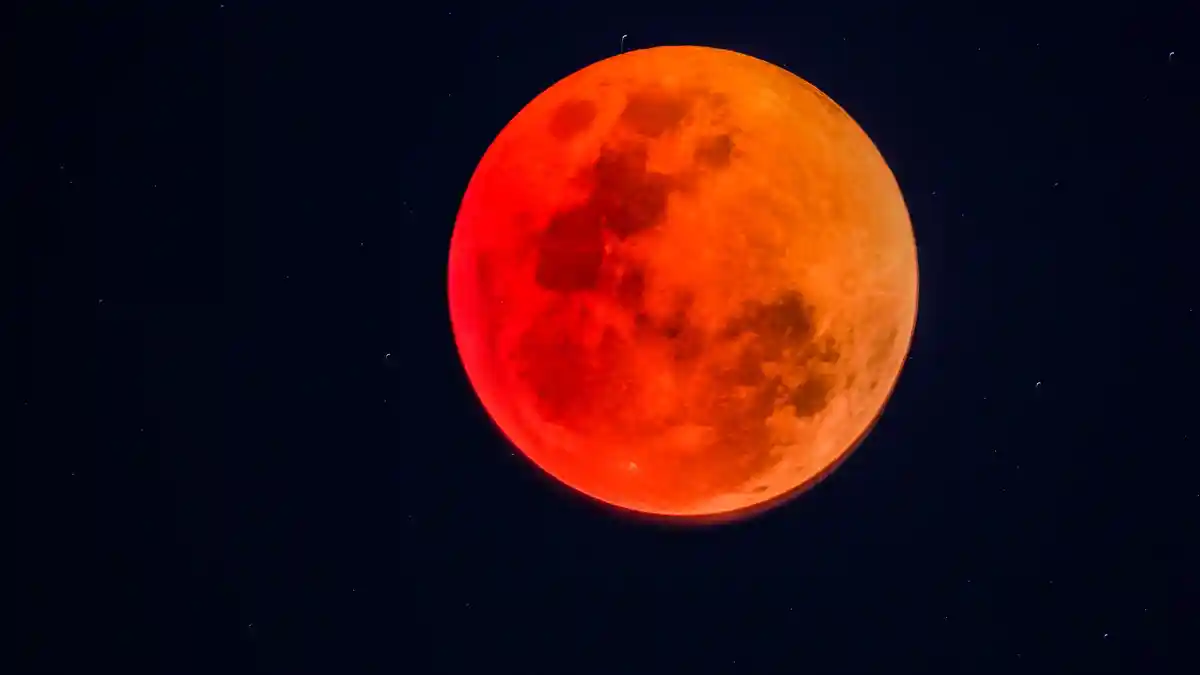 Gerhana Bulan Total Terlama Akan Berlangsung Sabtu 28 Juli 2018, Berikut Amalan yang Dianjurkan