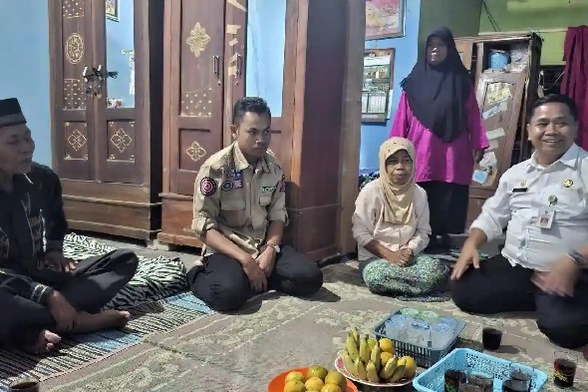 Pulang Usai Puluhan Tahun Merantau, Lansia Ponorogo Disambut Tangis Keluarga, Dikira Sudah Meninggal