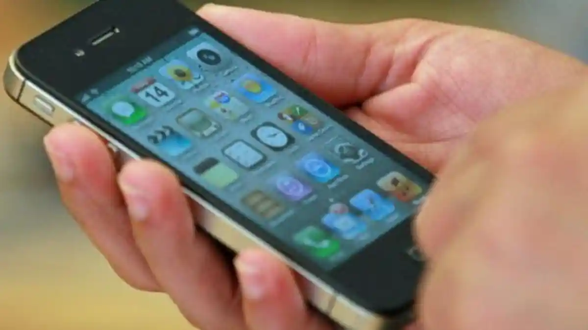 Telkomsel Blokir Nomor Telepon 