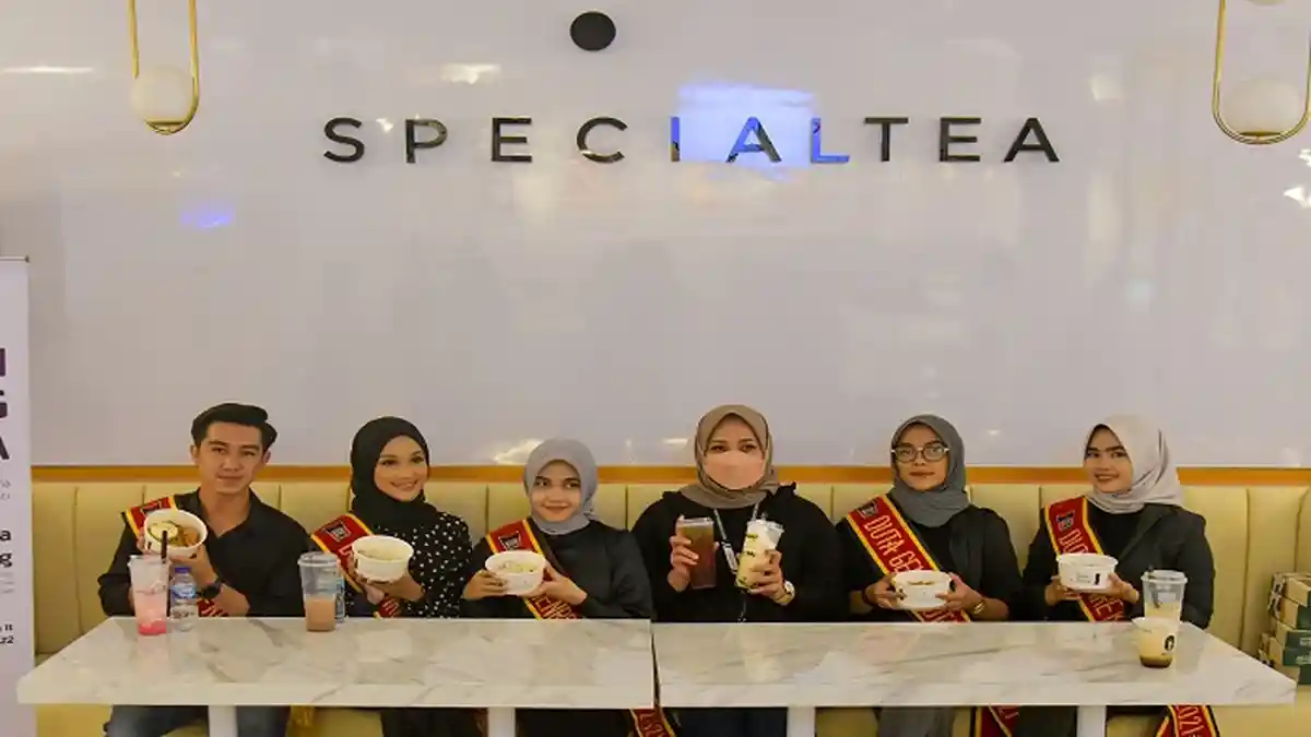 Tempat & Suasana Happy, Outlet Specialtea Veteran Padang Launching Produk Anyar, Ricebowl