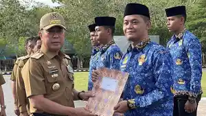 penyerahan-SK-PPPK-tahap-2-Sulawesi-Tenggara-Oktober-2025.jpg