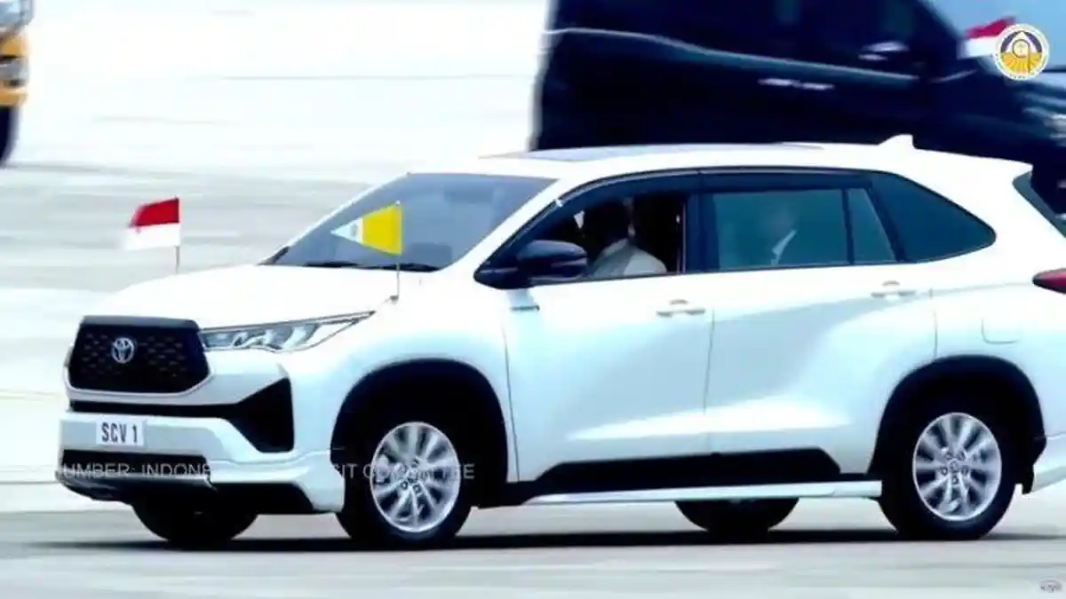 Harga dan Spesifikasi Toyota Innova Zenix Hybrid, Mobil yang Ditumpangi ...