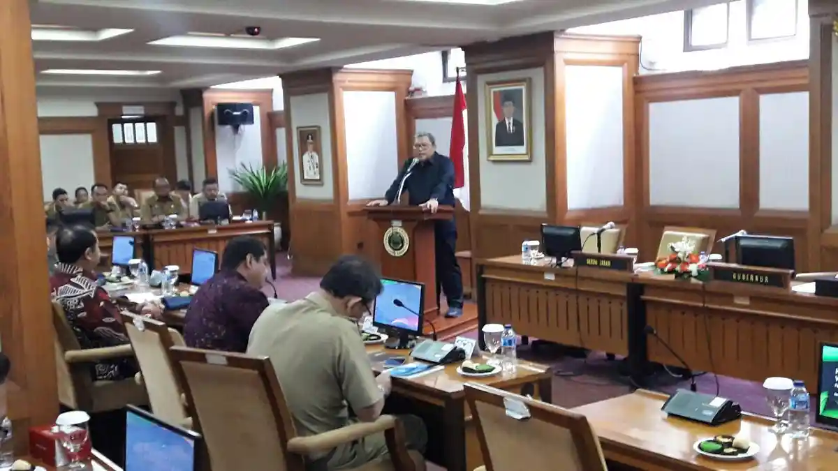 Aher Klaim Investasi di Jawa Barat Tak Ada Hambatan Berarti