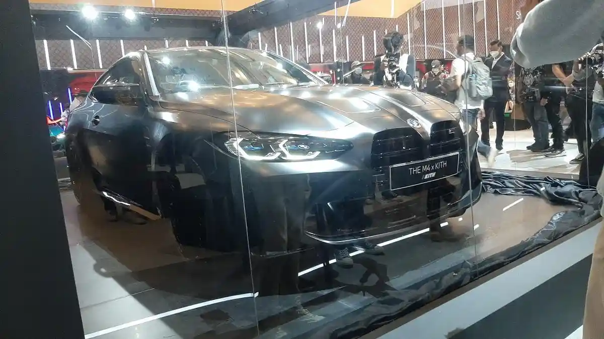 Edisi Terbatas! Ini Dia BMW M4 Competition x KITH, Harganya Tembus Rp 3 Miliar Off The Road