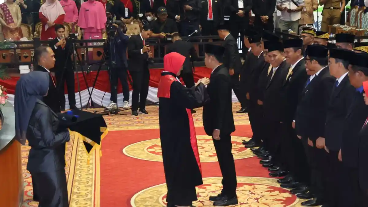 Anggota DPRD PPU Periode 2024-2029 Dilantik, Raup Muin Jabat Ketua Sementara