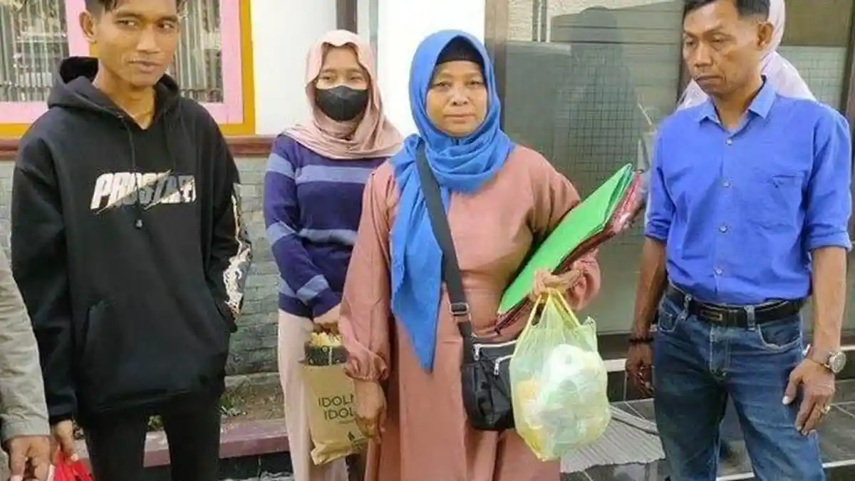 Pegi Setiawan Terlihat Agak Kurusan , Kartini ungkap Pesan Pegi saat Pertama Kali Bertemu