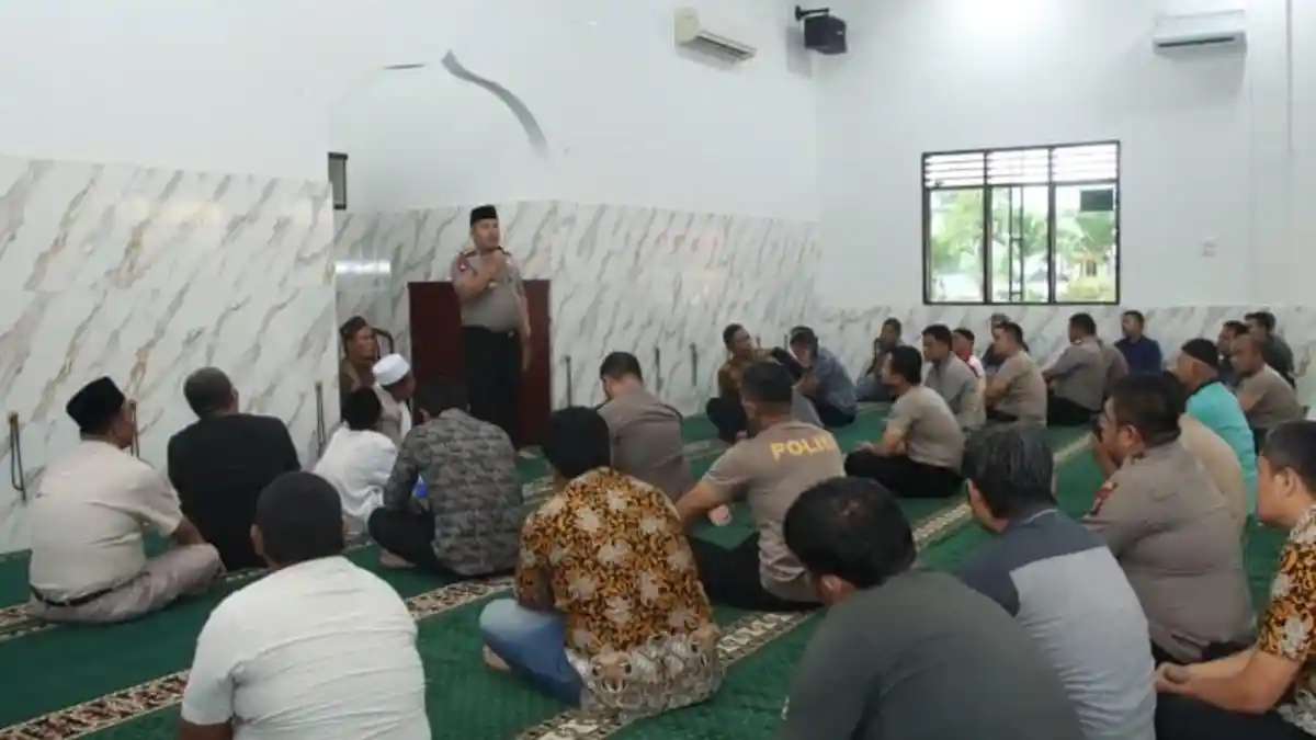 Seruan Kapolres Belawan Ajak Warga Berantas Narkoba di Masjid Al Amin