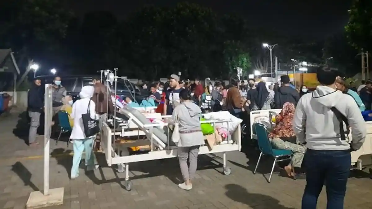 RS Hermina Depok Terbakar, Pasien Panik Selamatkan Diri dengan Turun Tangga dari Lantai 5 