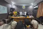 Polres_Siak_Bongkar_Sindikat_Curanmor_Spesialis_N-Max__5_Pelaku_Ditangkap_di_Hotel_Kota_Dumai.jpg
