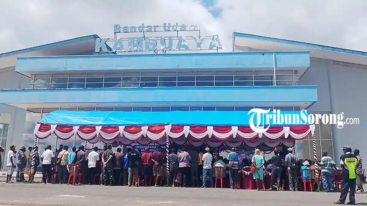 Terminal Bandara Kambuaya Maybrat Diresmikan, Bupati Murafer Ajukan Perpanjangan Runway ke Kemenhub