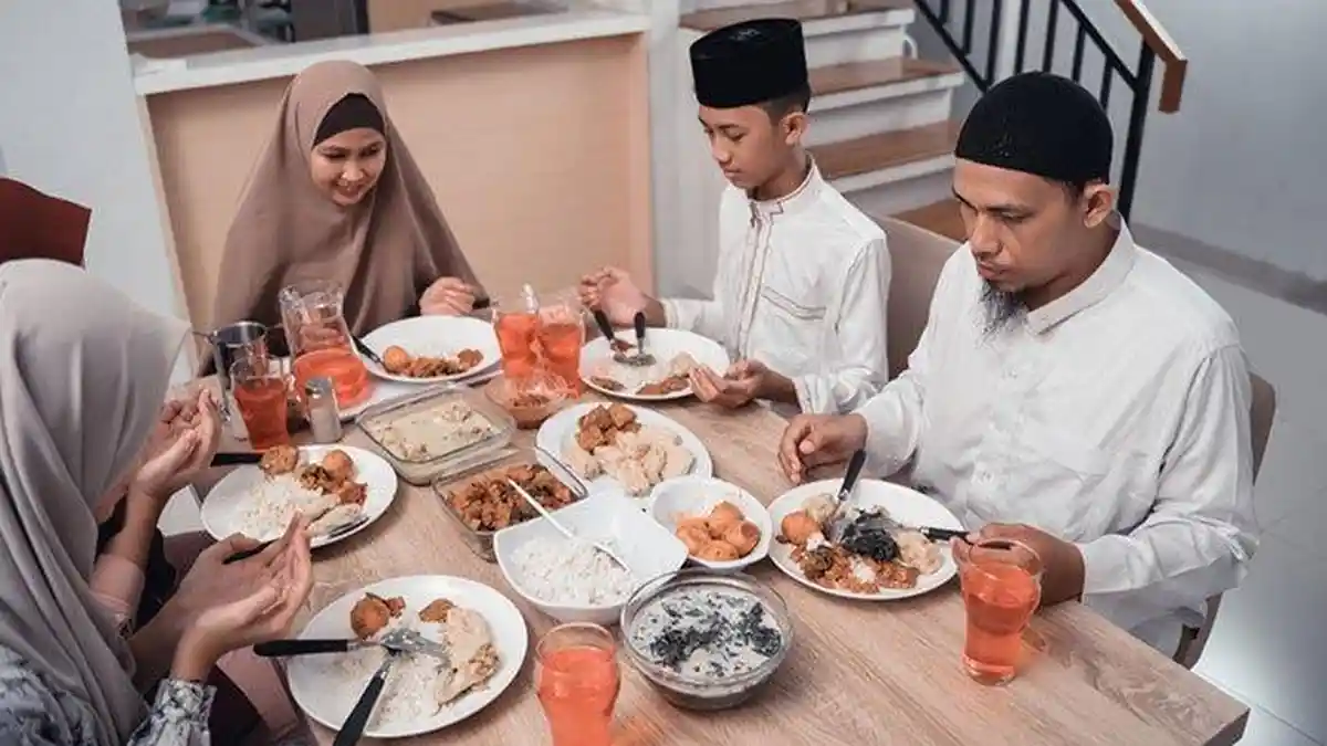 TIPS dan Panduan Mengajarkan Anak Belajar Puasa di Bulan Ramadhan, Didik Agar Bersabar
