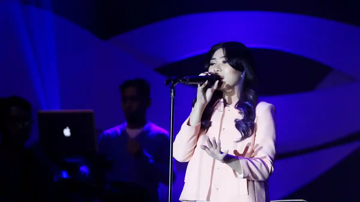 Musisi Favorit Isyana Sarasvati Itu Glenn Fredly
