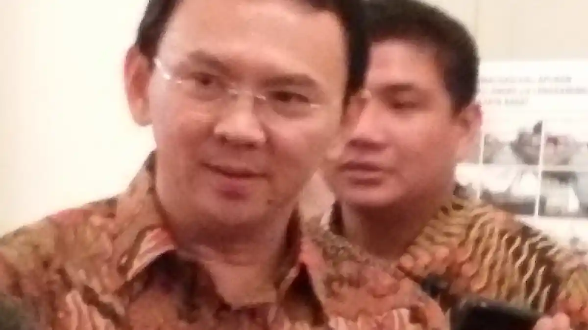 Ahok Mengaku Mulai Kelebihan Ukuran Pinggang