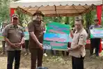 Bupati M Syukur Dampingi Gubernur Al Haris Tanam Padi Dukung Program Ketahanan Pangan