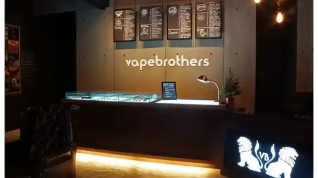 Kemenkes Malaysia Razia Promosi dan Penjualan Rokok Elektrik Online