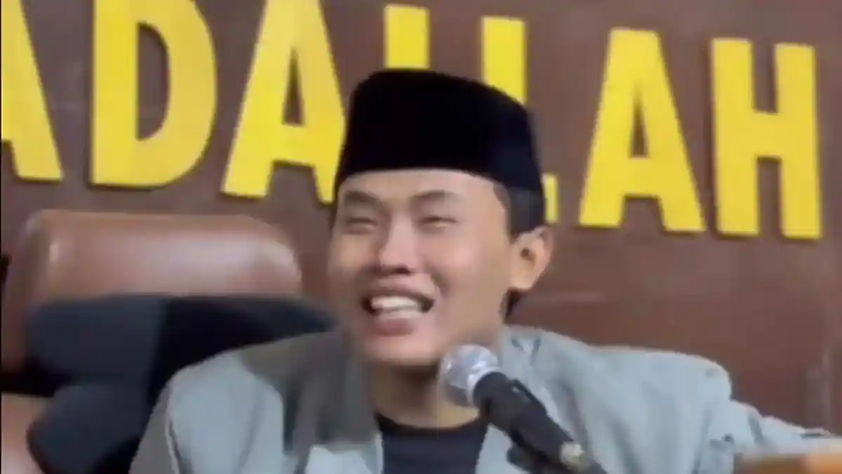Gus Elham Yahya Viral Cium Anak saat Dakwah, MUI dan KPAI Bereaksi Keras