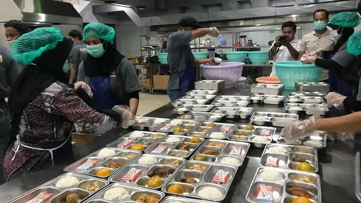 Pekerja Dapur MBG di Kebumen Berhak Dapat Gaji UMK Rp 2,4 Juta