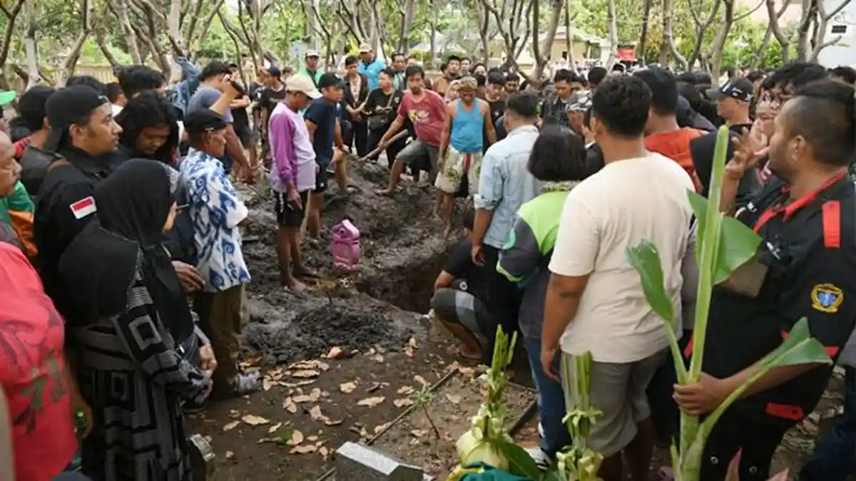Sosok Sevi, Driver Ojol Perempuan Asal Sidoarjo yang Meninggal Tragis di Gresik
