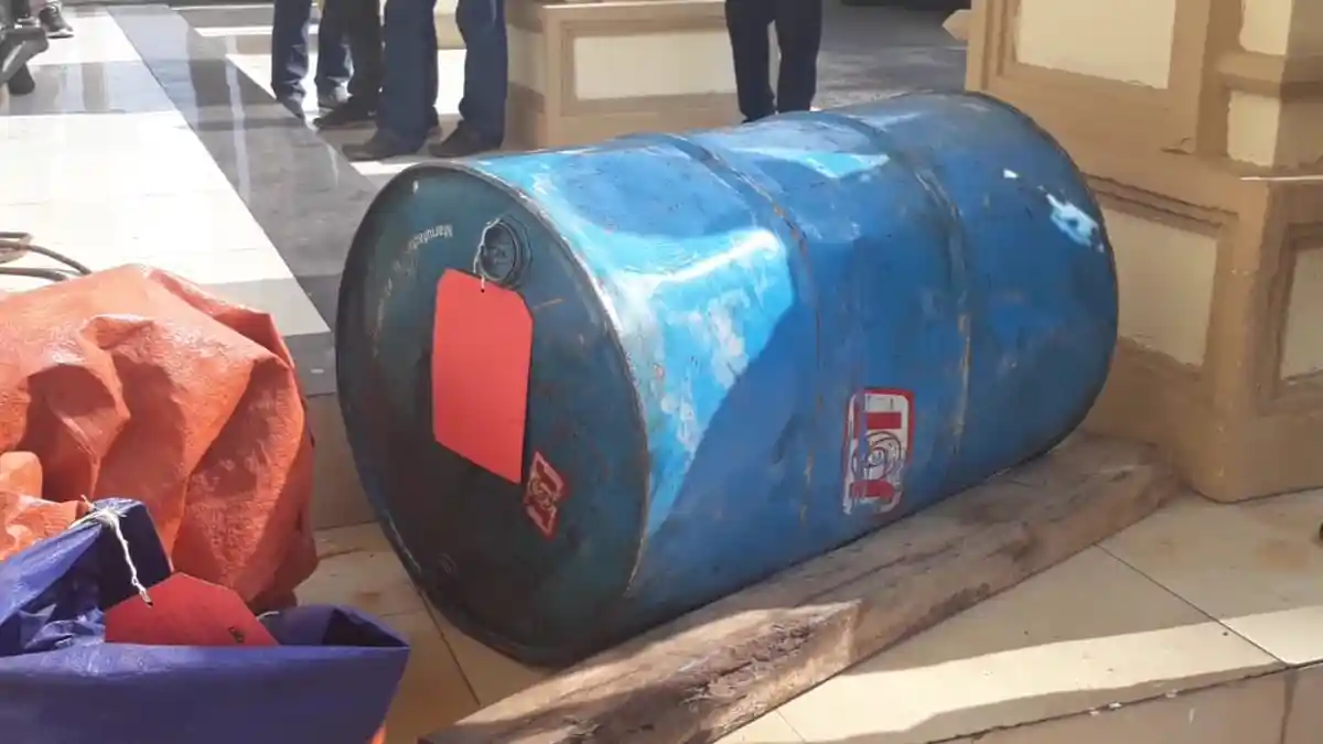 10 Orang Pengangkut Minyak Ilegal Ternyata Tidak Ditahan, Ini Alasannya.