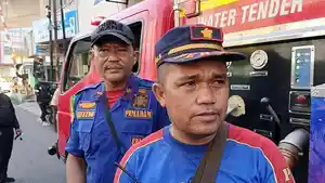 Kasi-Damkar-Kota-Medan-Rusli-Simbolon_Kebakaran-di-Medan_.jpg