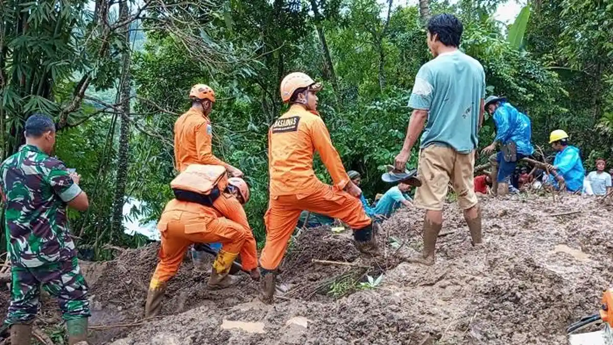 Longsor di Karangasem, Aditya Ditemukan Meninggal Tertimbun Material Bangunan