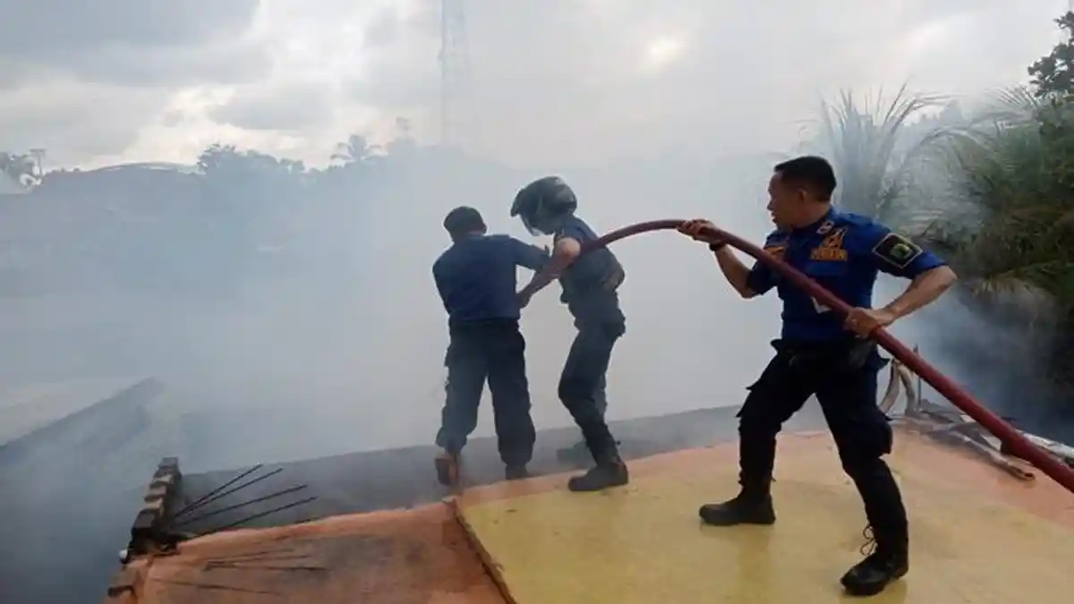 Diduga Korsleting, Rumah Warga di Sekayu Muba Ludes Terbakar, Kerugian Capai Rp 100 Juta