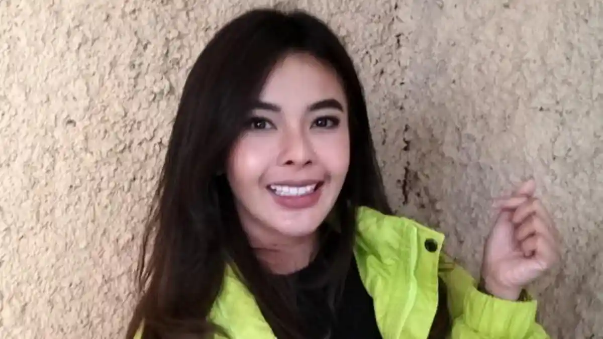 Setelah Putus, Elvia Cerolline Deg-degan Jika Bertemu Billy Syahputra