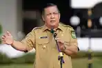 PLT-Gubernur-Riau-SF-Hariyanto-menyampaikan-belasungkawa.jpg