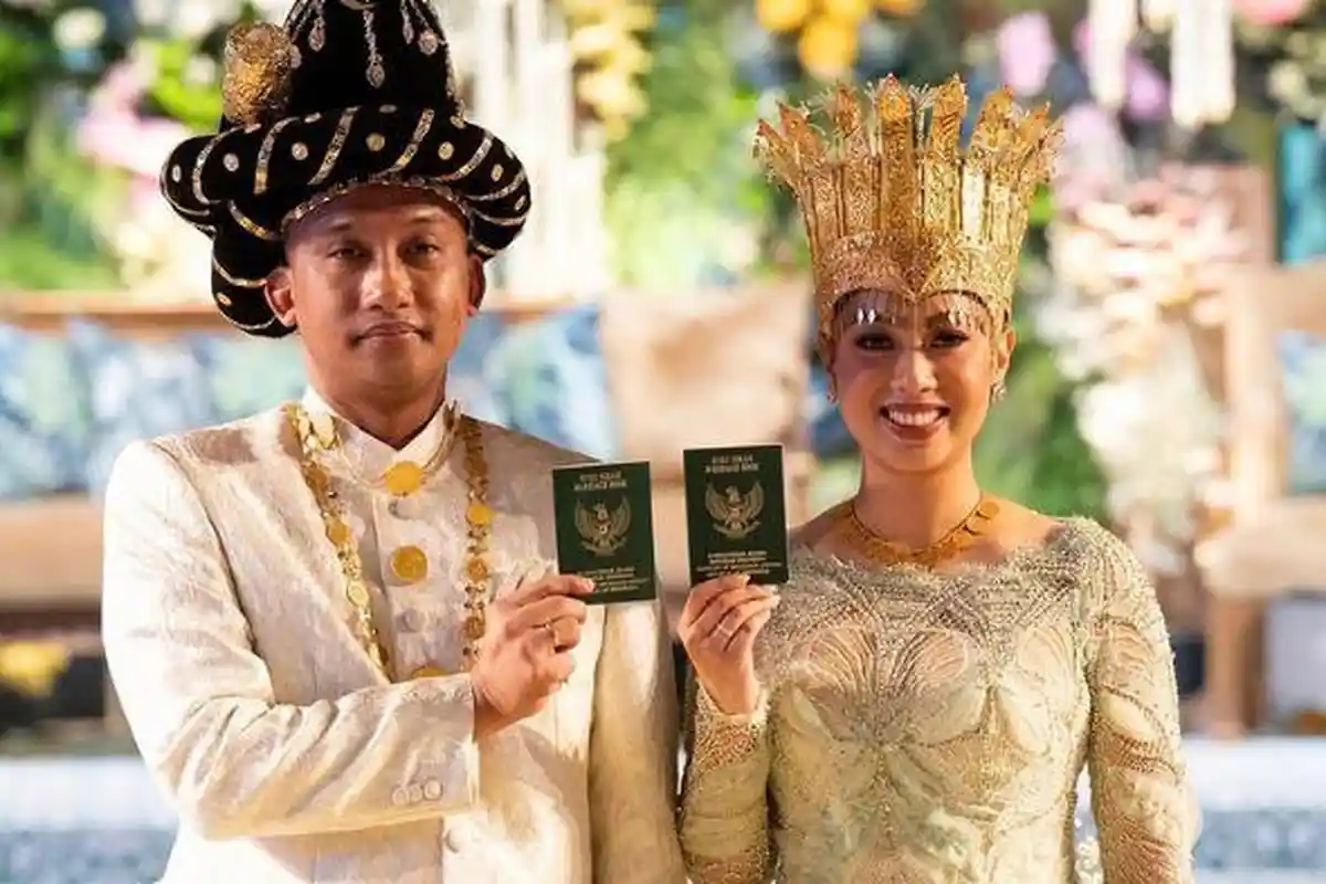 Profil Sekar Tanjung, Ketua DPD Golkar Solo yang Baru Saja Menikah dengan Erlangga Marthanegara